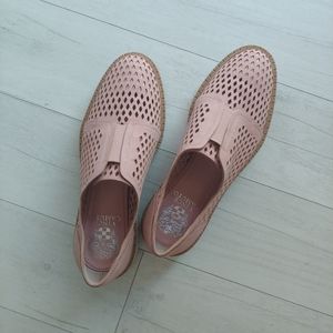 VINCE CAMUTO pink Mritsa shoes